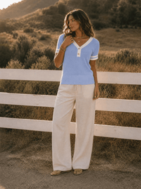 WOMEN'S SHORT SLEEVE V-NECK BUTTON UP COLORBLOCK RIBBED BLOUSE