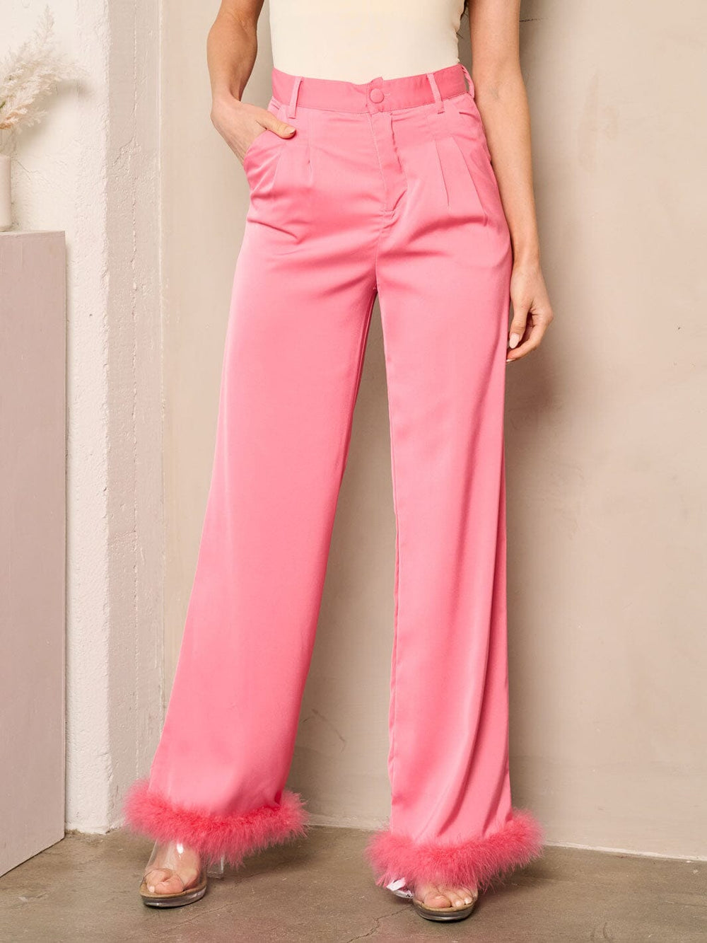 WOMEN'S WIDE FLUFFY LEG DETAILED PANTS