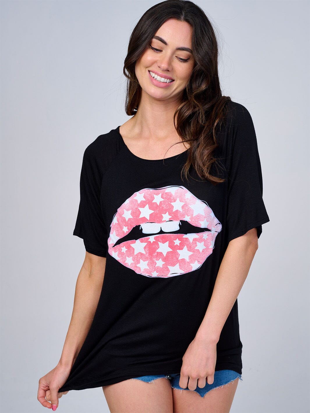 WOMEN'S SHORT SLEEVE GRAPHIC TOP