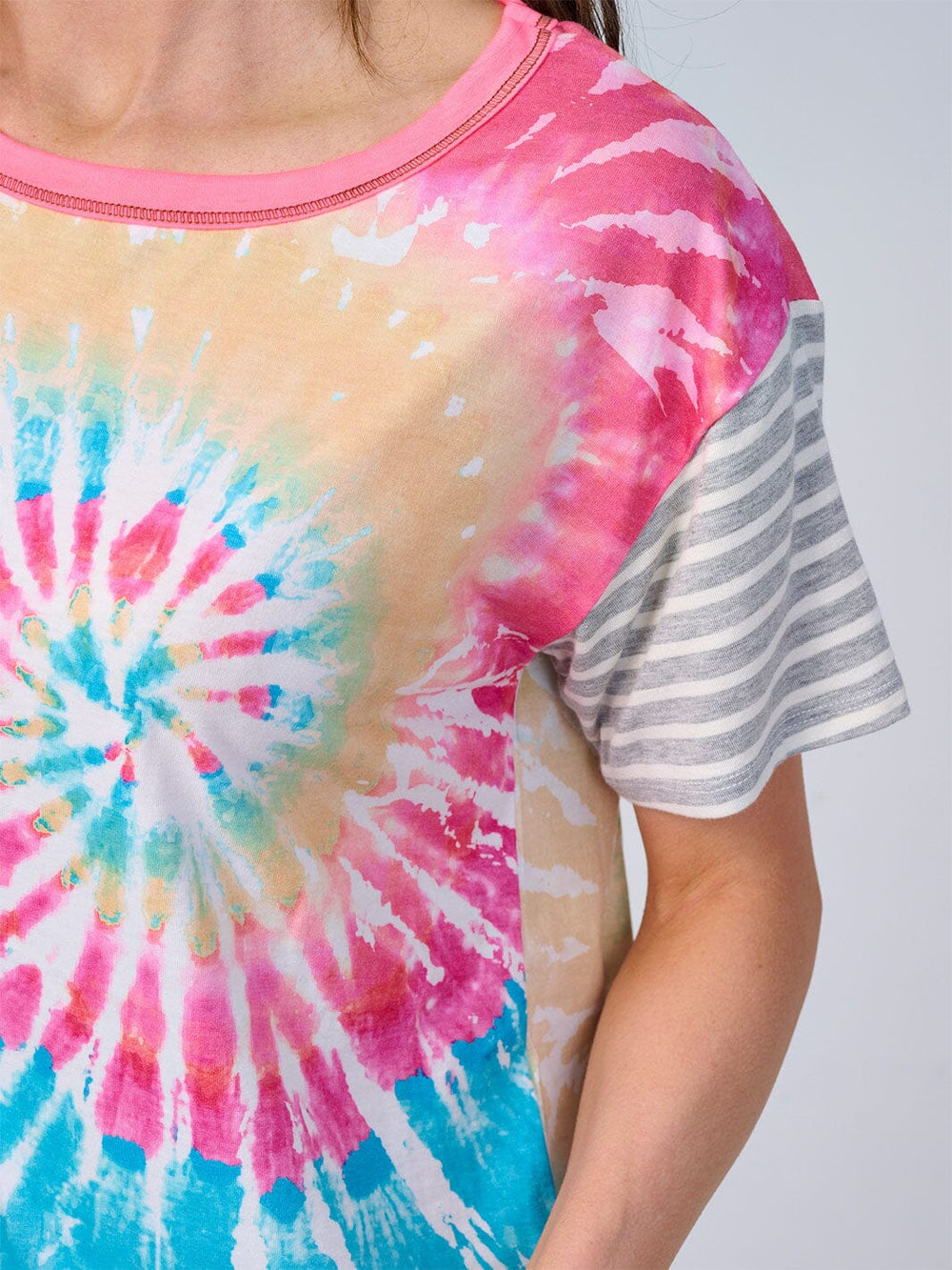 WOMEN'S SHORT STRIPES SLEEVE TIE DYE TOP