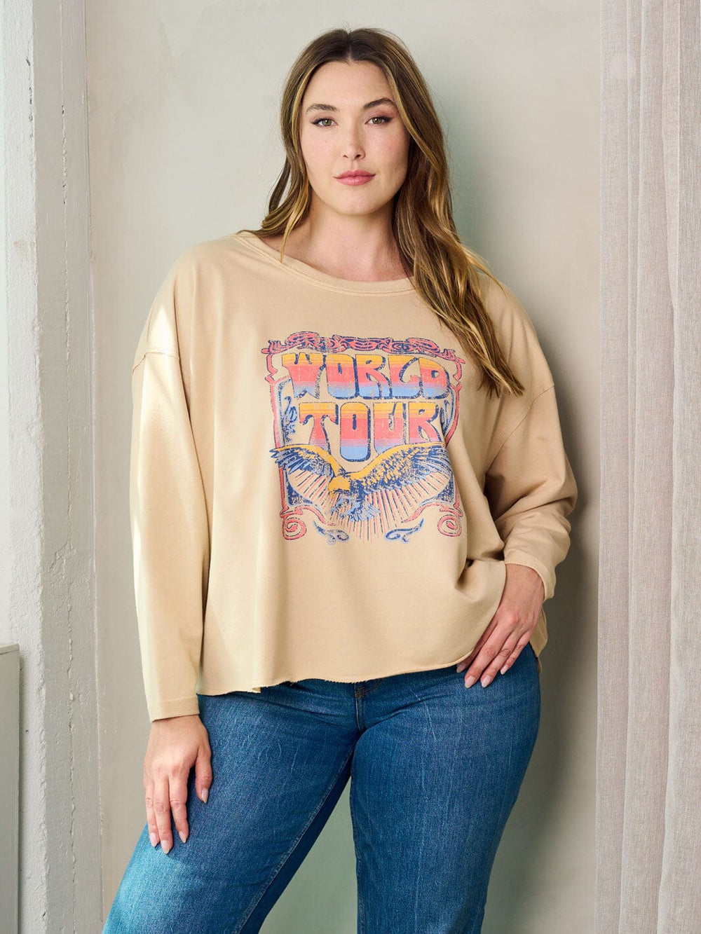 PLUS SIZE LONG SLEEVE GRAPHIC TOP