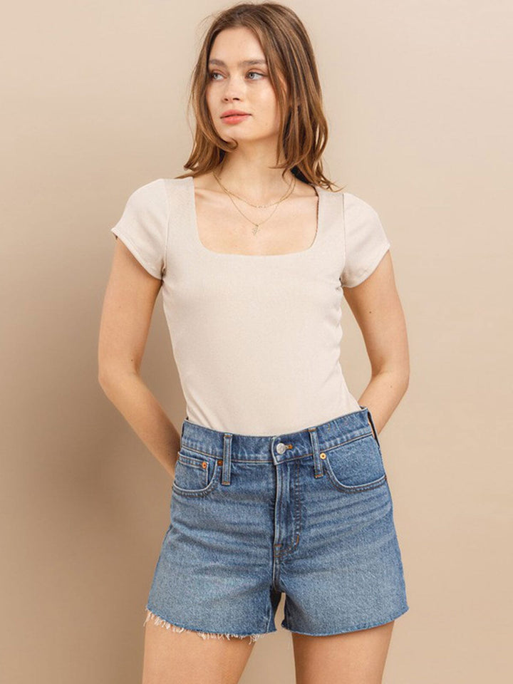 WOMEN'S SHORT SLEEVE SQUARE NECK RIBBED BODYSUIT
