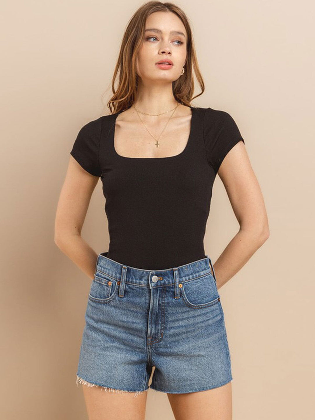WOMEN'S SHORT SLEEVE SQUARE NECK RIBBED BODYSUIT