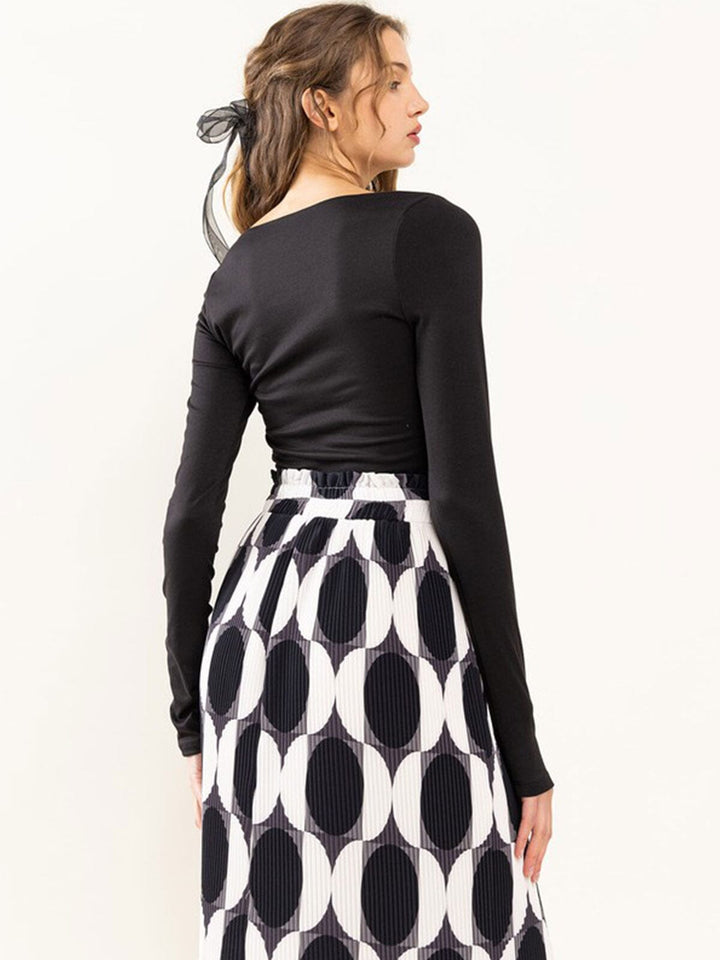 WOMEN'S LONG SLEEVE SQUARE NECK SOLID BODYSUIT