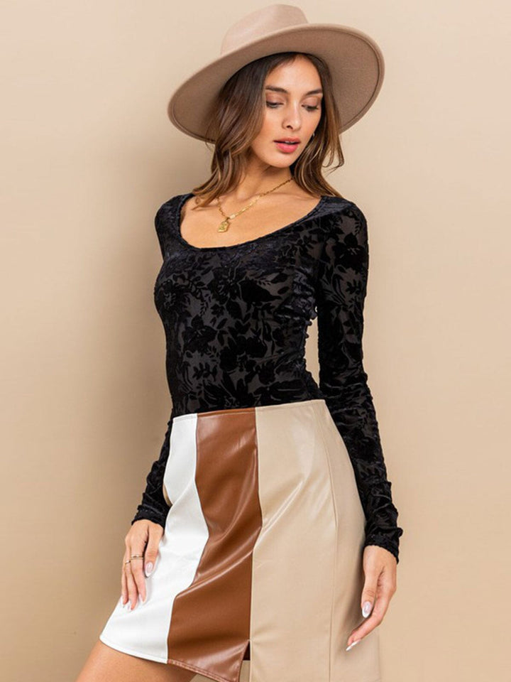 WOMEN'S LONG SLEEVE VELVET DETAILED BODYSUIT