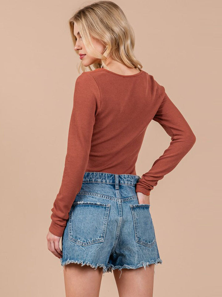 WOMEN'S LONG SLEEVE ROUND NECK RIBBED BODYSUIT