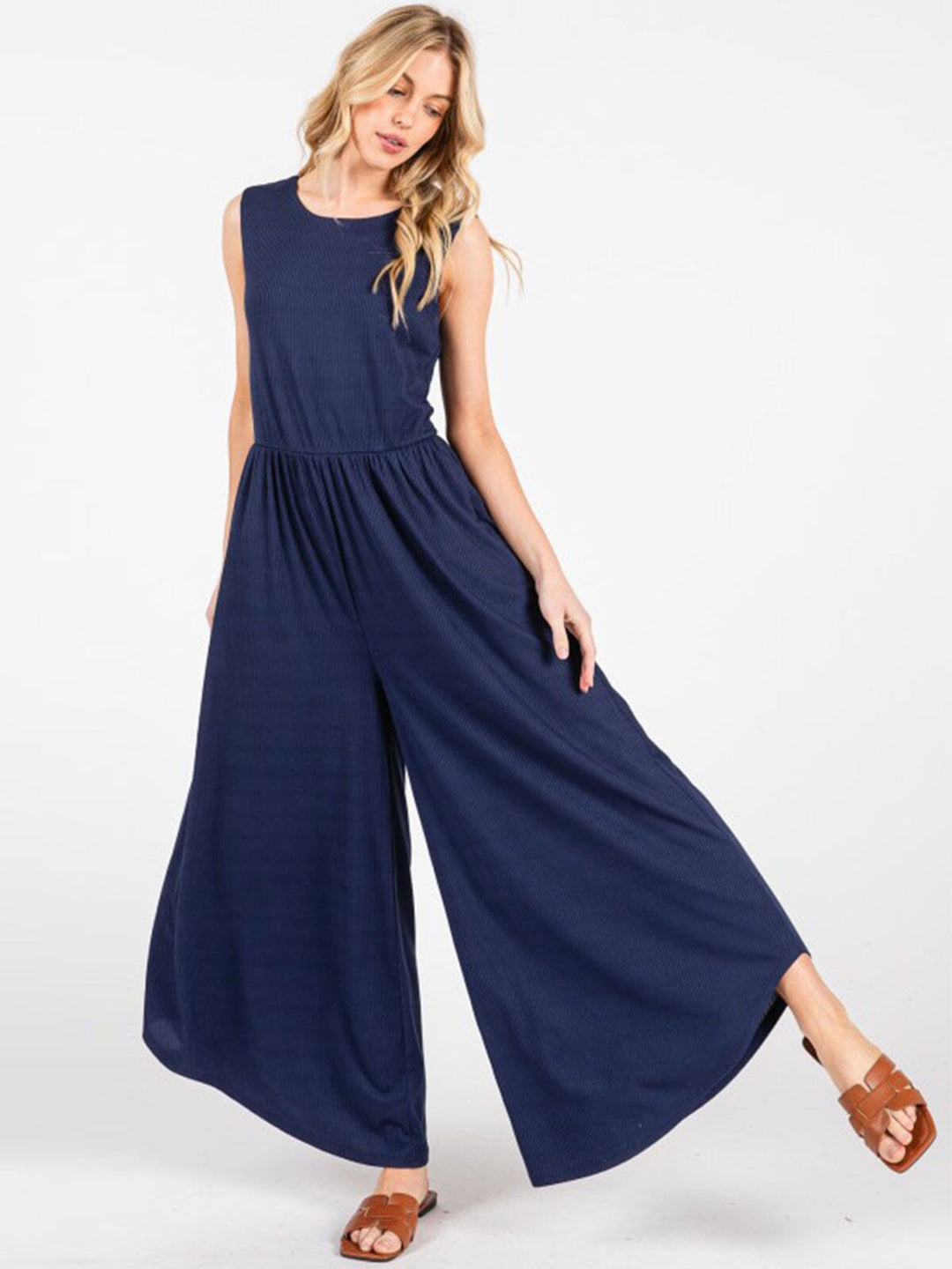 WOMEN'S SLEEVELESS FRONT POCKET RIBBED WIDE LEG JUMPSUIT