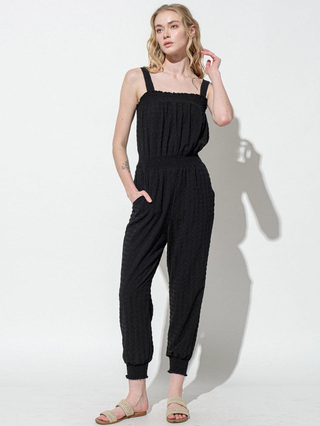 WOMEN'S SLEEVELESS SMOCK WAIST POCKETS JUMPSUIT