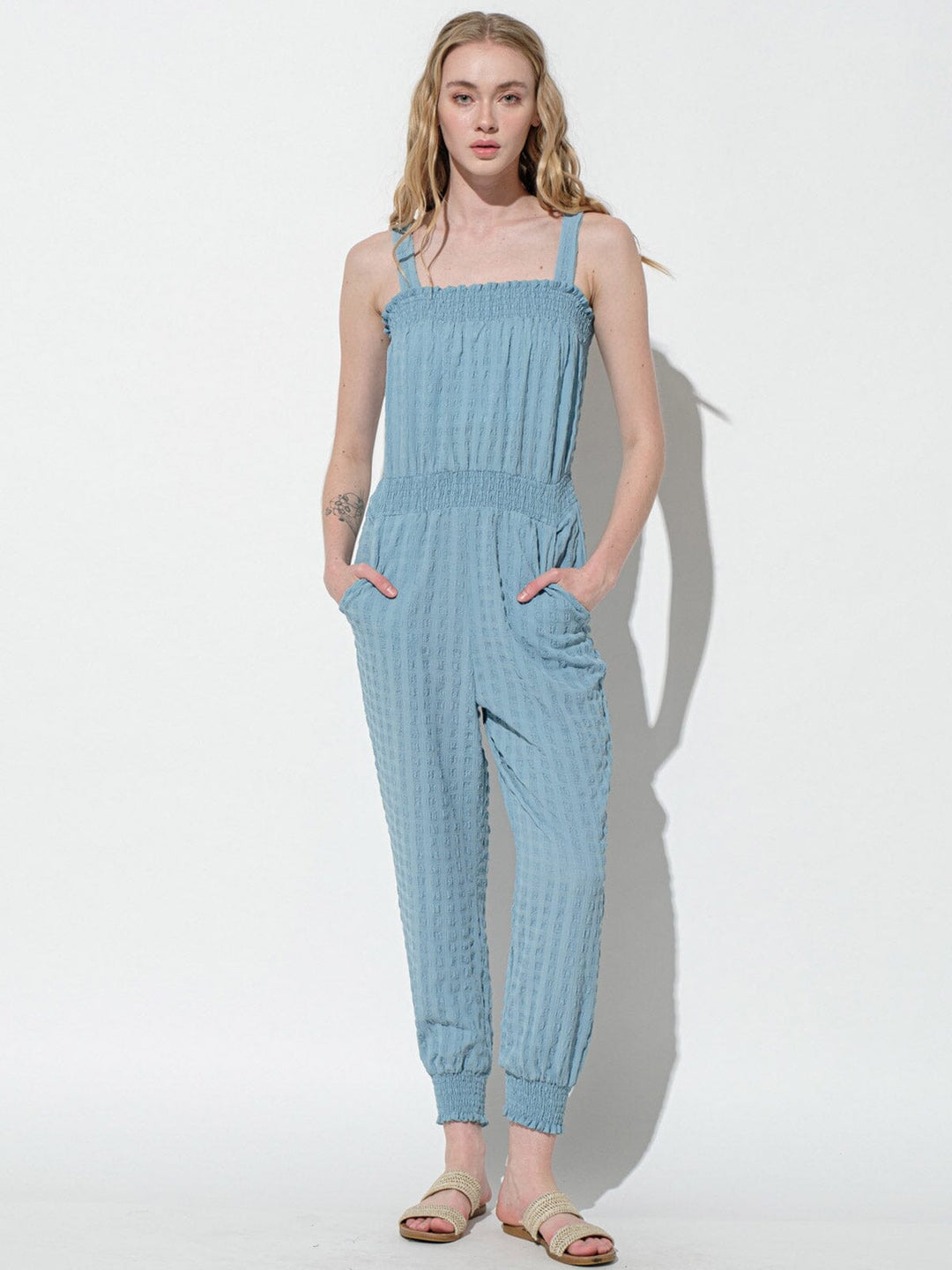 WOMEN'S SLEEVELESS SMOCK WAIST POCKETS JUMPSUIT