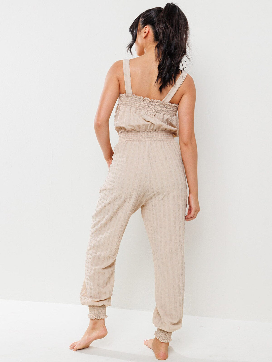 WOMEN'S SLEEVELESS SMOCK WAIST POCKETS JUMPSUIT