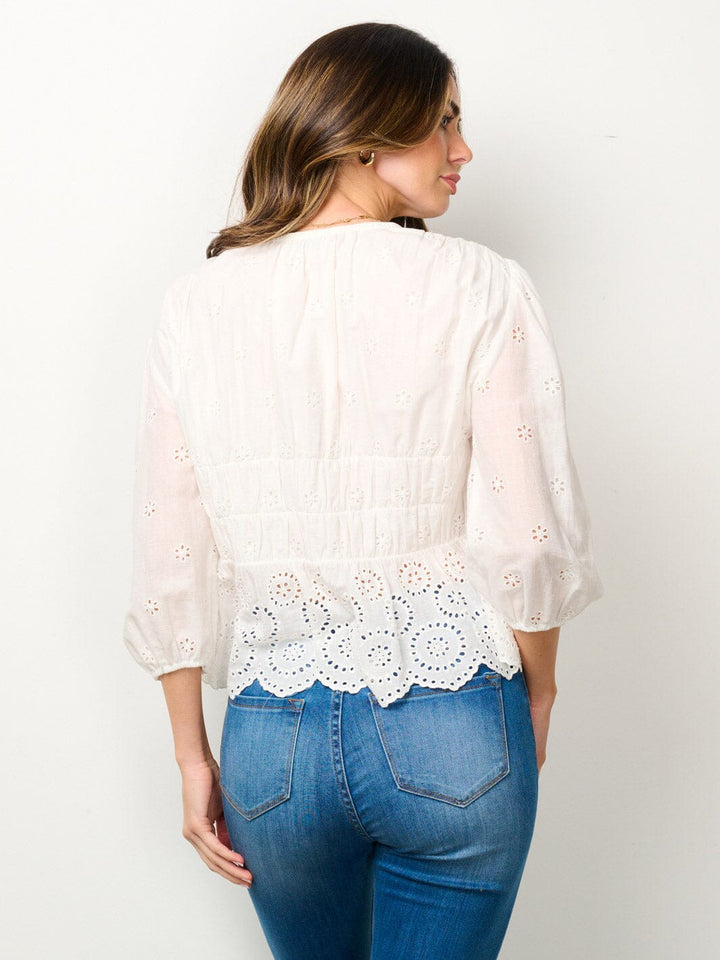 WOMEN'S 3/4 SLEEVE V-NECK EYELET BLOUSE TOP