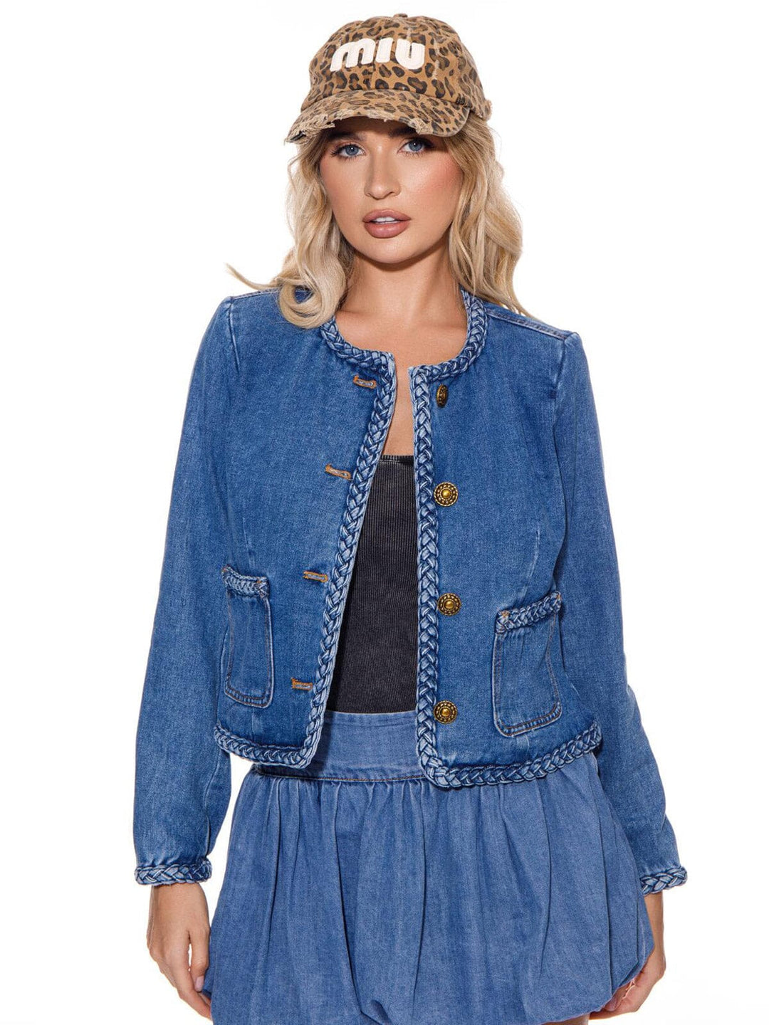 WOMEN'S LONG SLEEVE BUTTON CLOSURE FRONT POCKETS TRIM DETAILED DENIM JACKET