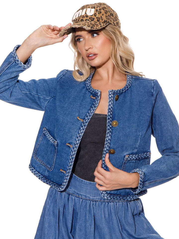 WOMEN'S LONG SLEEVE BUTTON CLOSURE FRONT POCKETS TRIM DETAILED DENIM JACKET