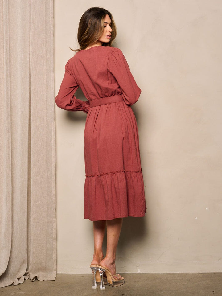 WOMEN'S LONG SLEEVE V-NECK SURPLICE BELTED MIDI DRESS