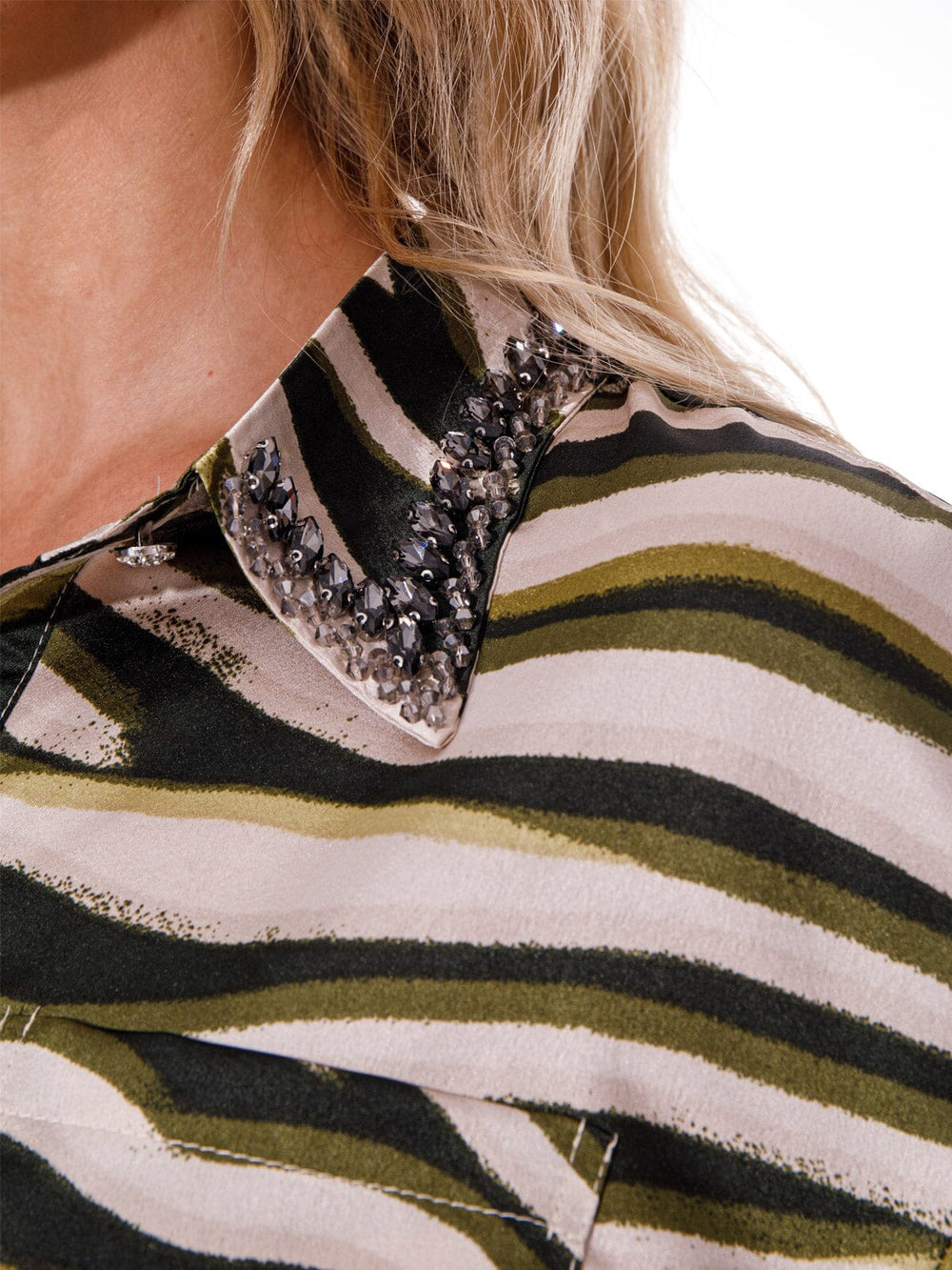 WOMEN'S LONG SLEEVE BUTTON UP ZEBRA PRINT STUDS BLOUSE
