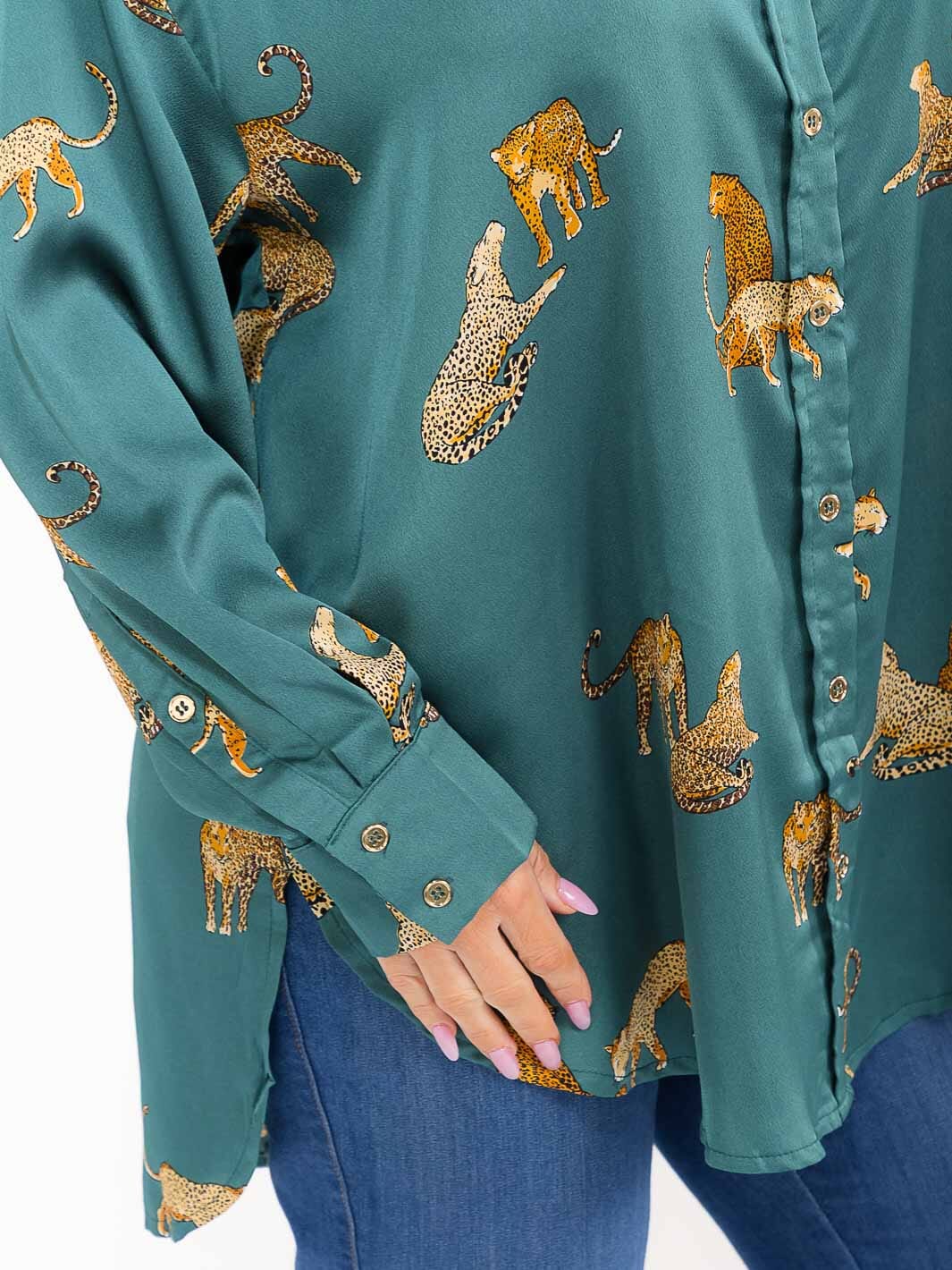 PLUS SIZE LONG SLEEVE V-NECK HIGH-LOW MULTI PRINT BLOUSE