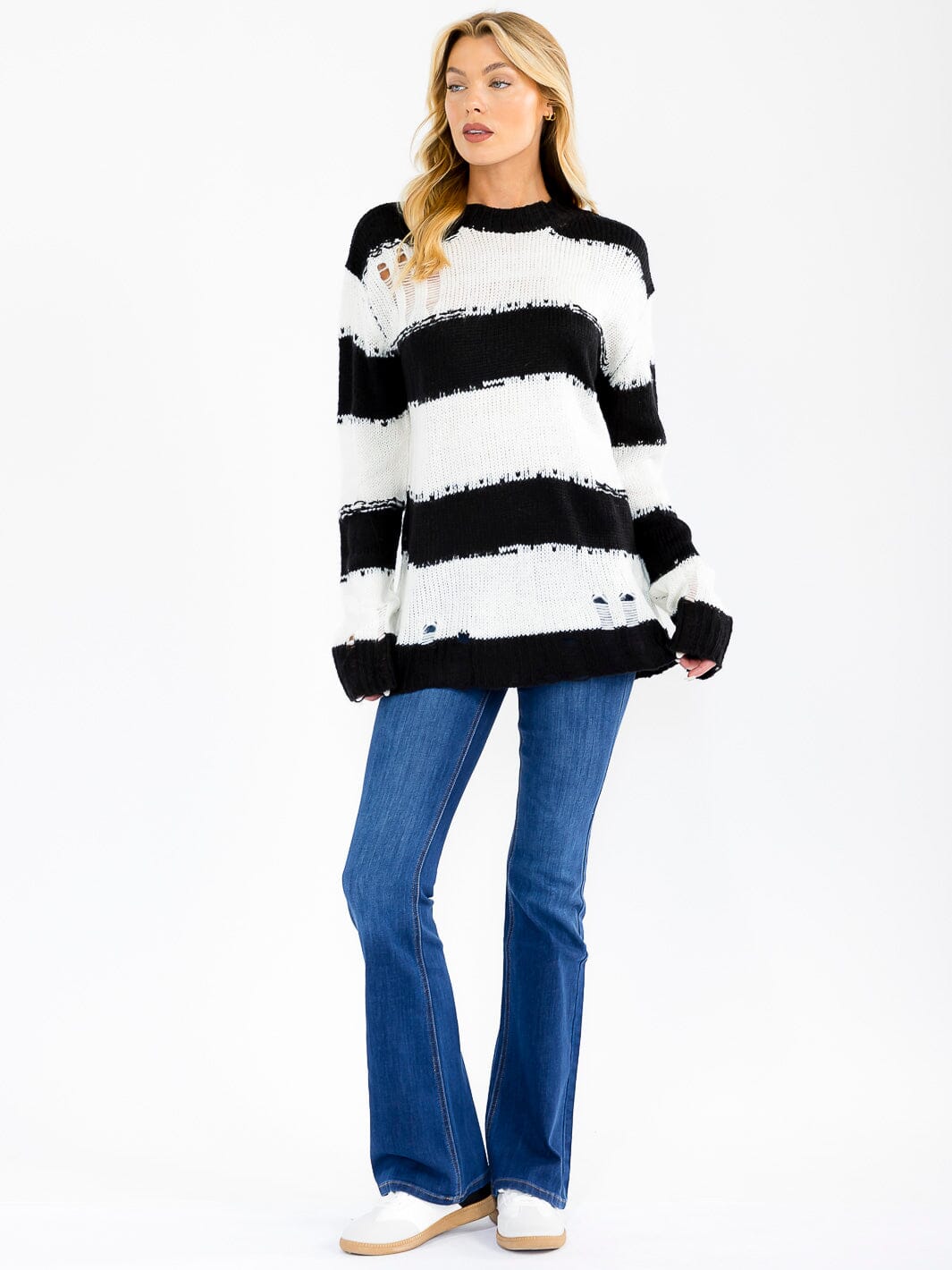 WOMEN'S LONG SLEEVE COLORBLOCK STRIPES PULLOVER KNIT DISTRESS SWEATER
