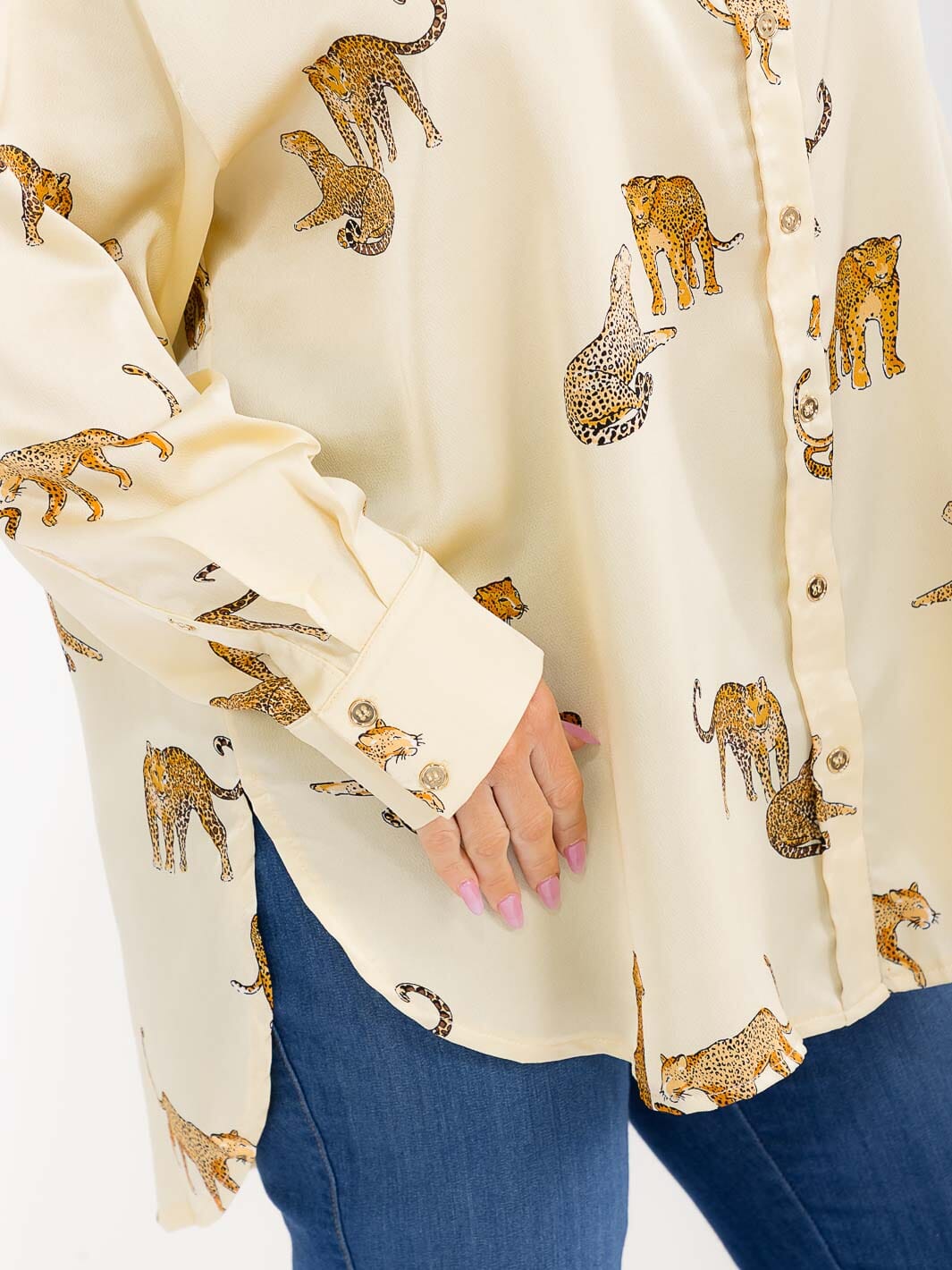 PLUS SIZE LONG SLEEVE V-NECK HIGH-LOW MULTI PRINT BLOUSE