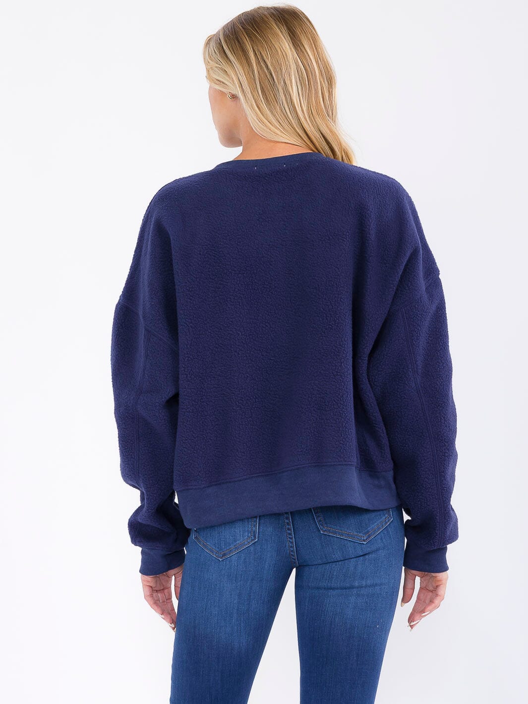 WOMEN'S LONG SLEEVE GRAPHIC PULLOVER SWEATER