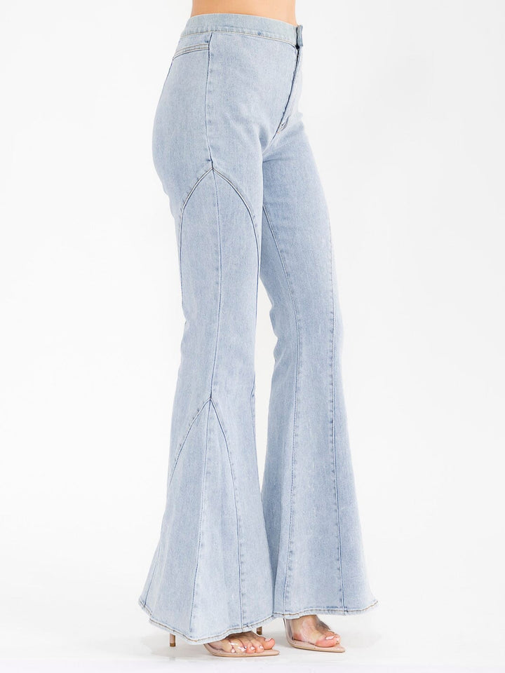 WOMEN'S BUTTON CLOSURE BELL LEG STRETCH DENIM PANTS