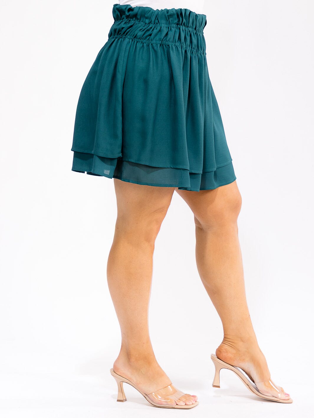 PLUS SIZE ELASTIC WAIST TIERED RUFFLE MINI SKIRT