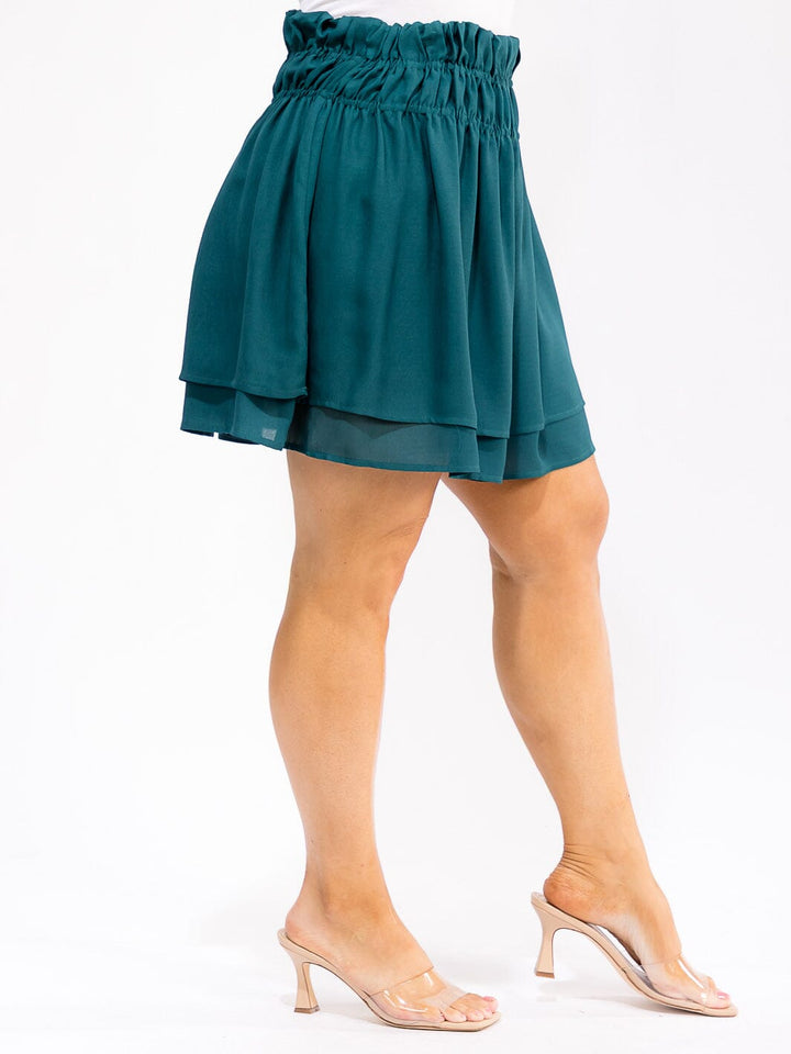 PLUS SIZE ELASTIC WAIST TIERED RUFFLE MINI SKIRT