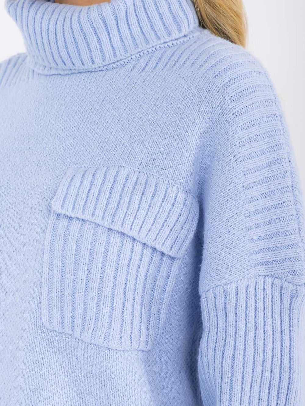 WOMEN'S LONG SLEEVE TURTLE NECK FRONT POCKET RIBBED PULLOVER SWEATER