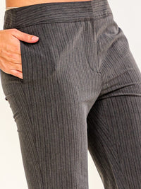 ******WOMEN'S BUTTON CLOSURE FRONT POCKETS STRIPES SHORTS