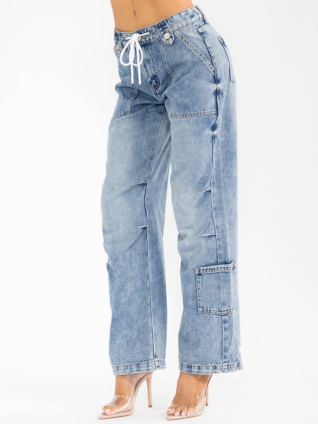 WOMEN'S BUTTON CLOSURE SELF TIE POCKETS WASHED DENIM WIDE LEG PANTS
