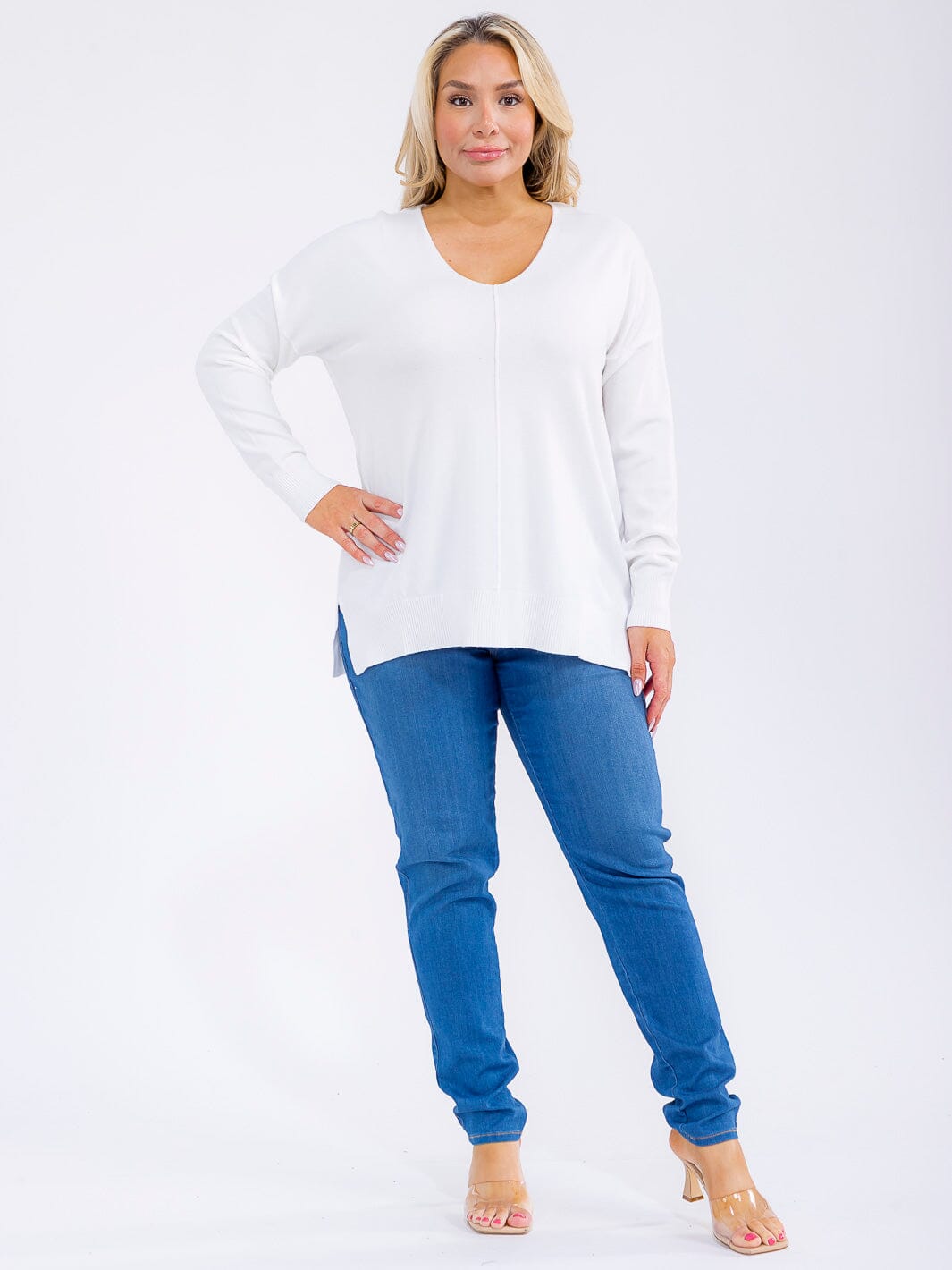 PLUS SIZE LONG SLEEVE V-NECK TOP