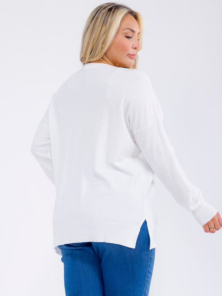 PLUS SIZE LONG SLEEVE V-NECK TOP