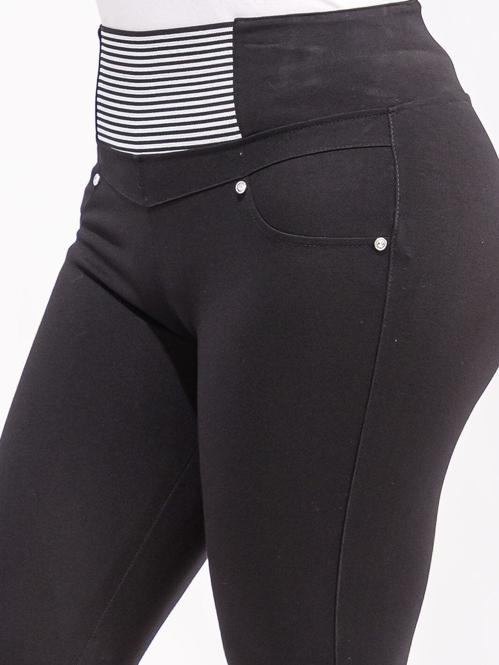 PLUS SIZE ELASTIC WAIST SKINNY LEG PANTS