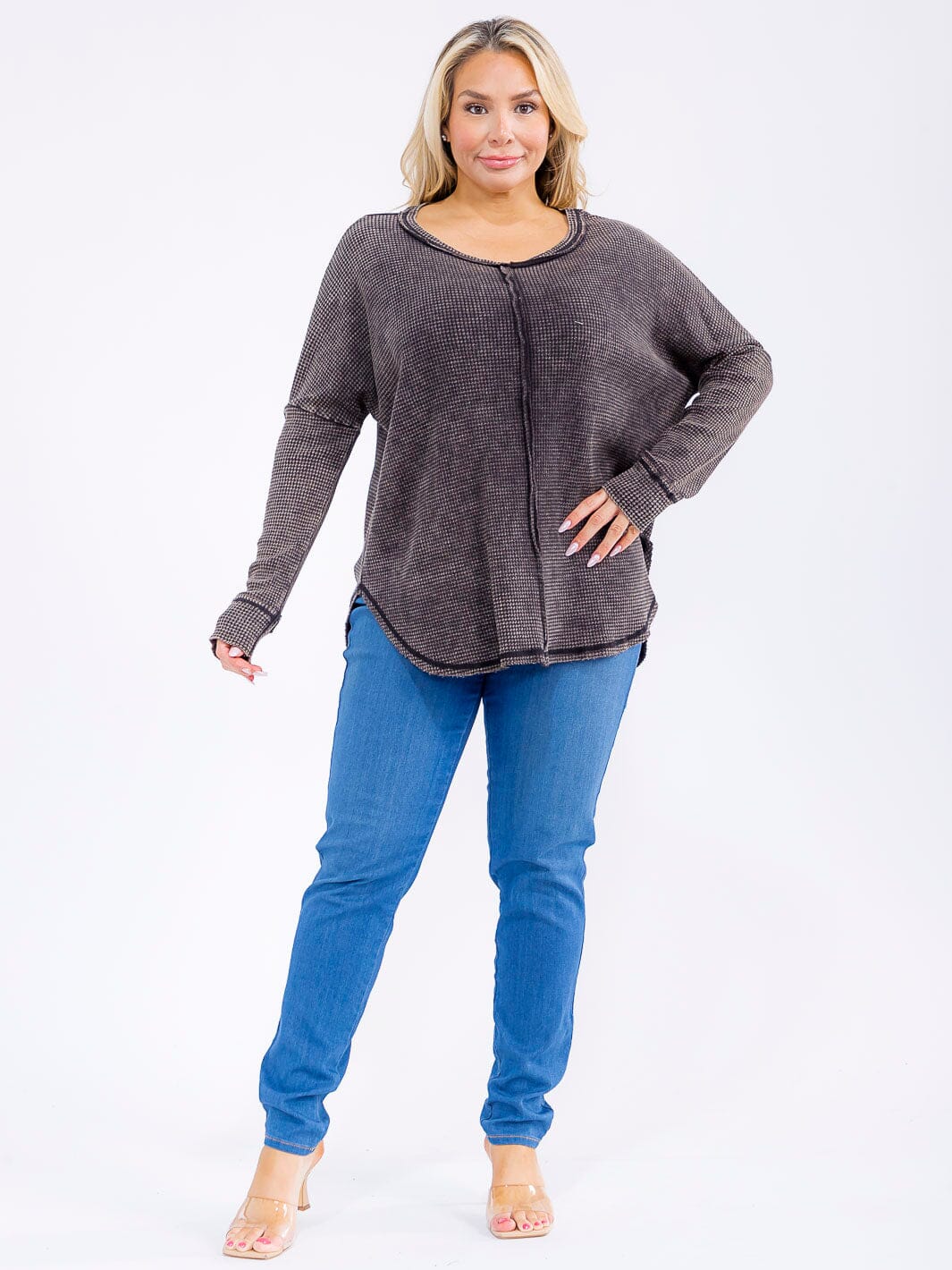 PLUS SIZE LONG SLEEVE WAFFLE WASHED TOP