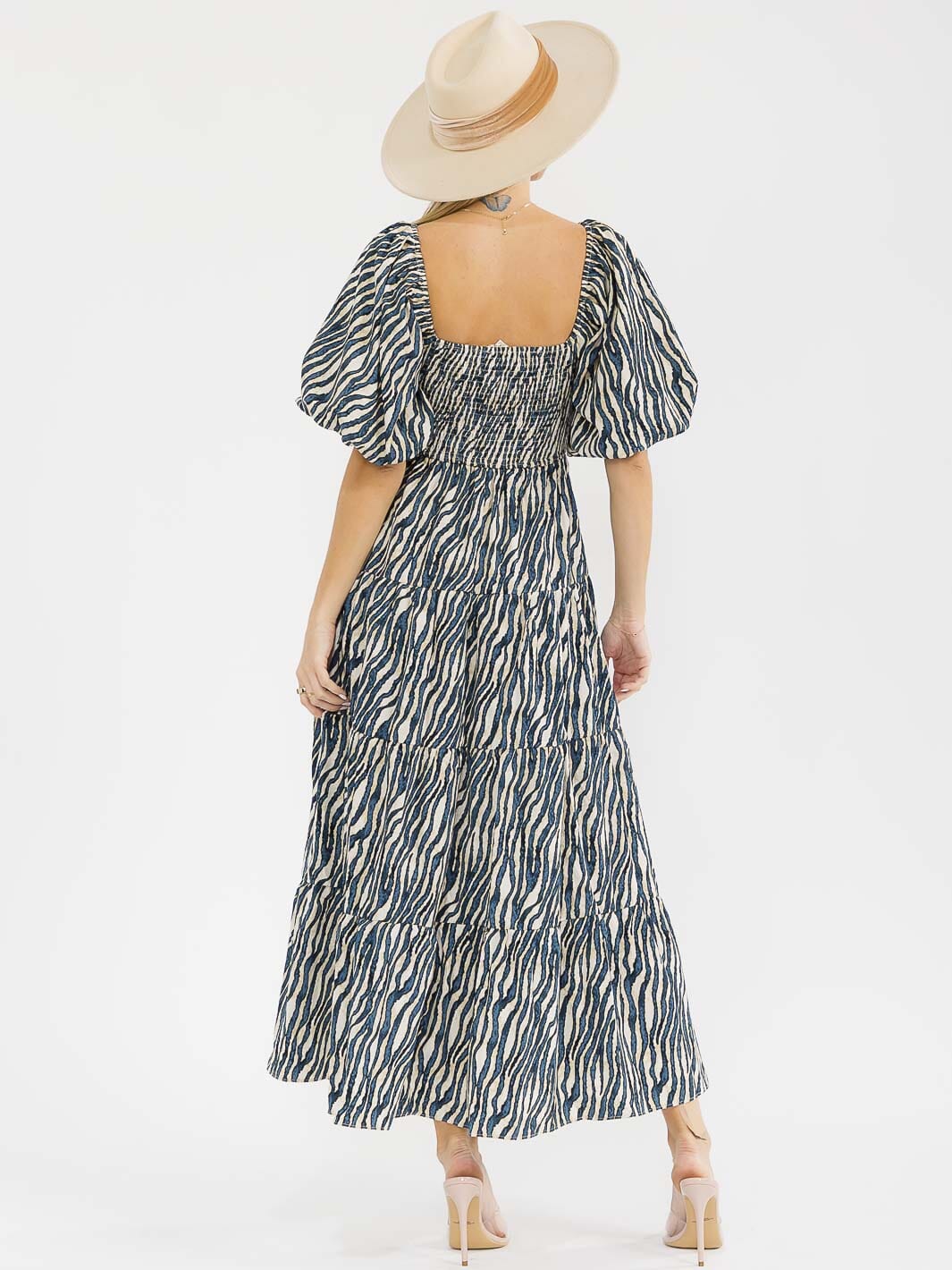 WOMEN'S SHORT PUFF SLEEVES SQUARE NECK SMOCK TIERED ANIMAL PRINT MAXI DRESS