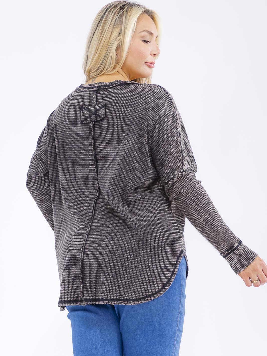 PLUS SIZE LONG SLEEVE WAFFLE WASHED TOP