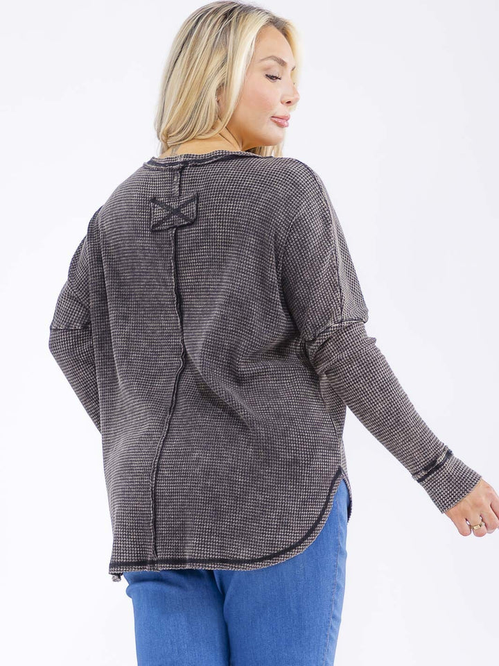 PLUS SIZE LONG SLEEVE WAFFLE WASHED TOP