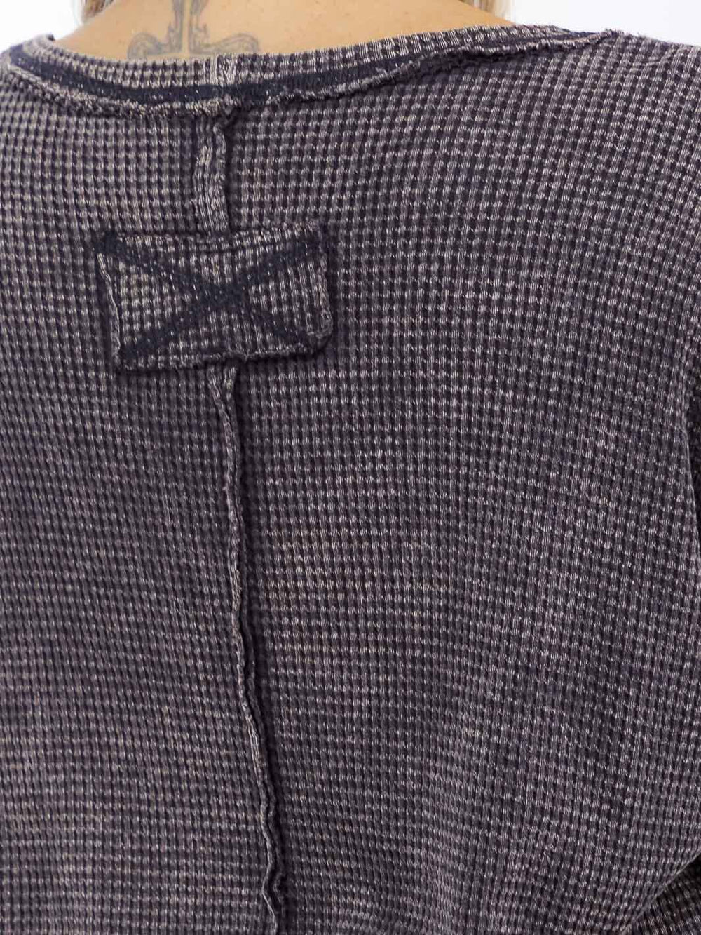 PLUS SIZE LONG SLEEVE WAFFLE WASHED TOP