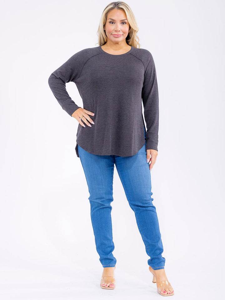 PLUS SIZE LONG SLEEVE HIGH-LOW SOLID TOP
