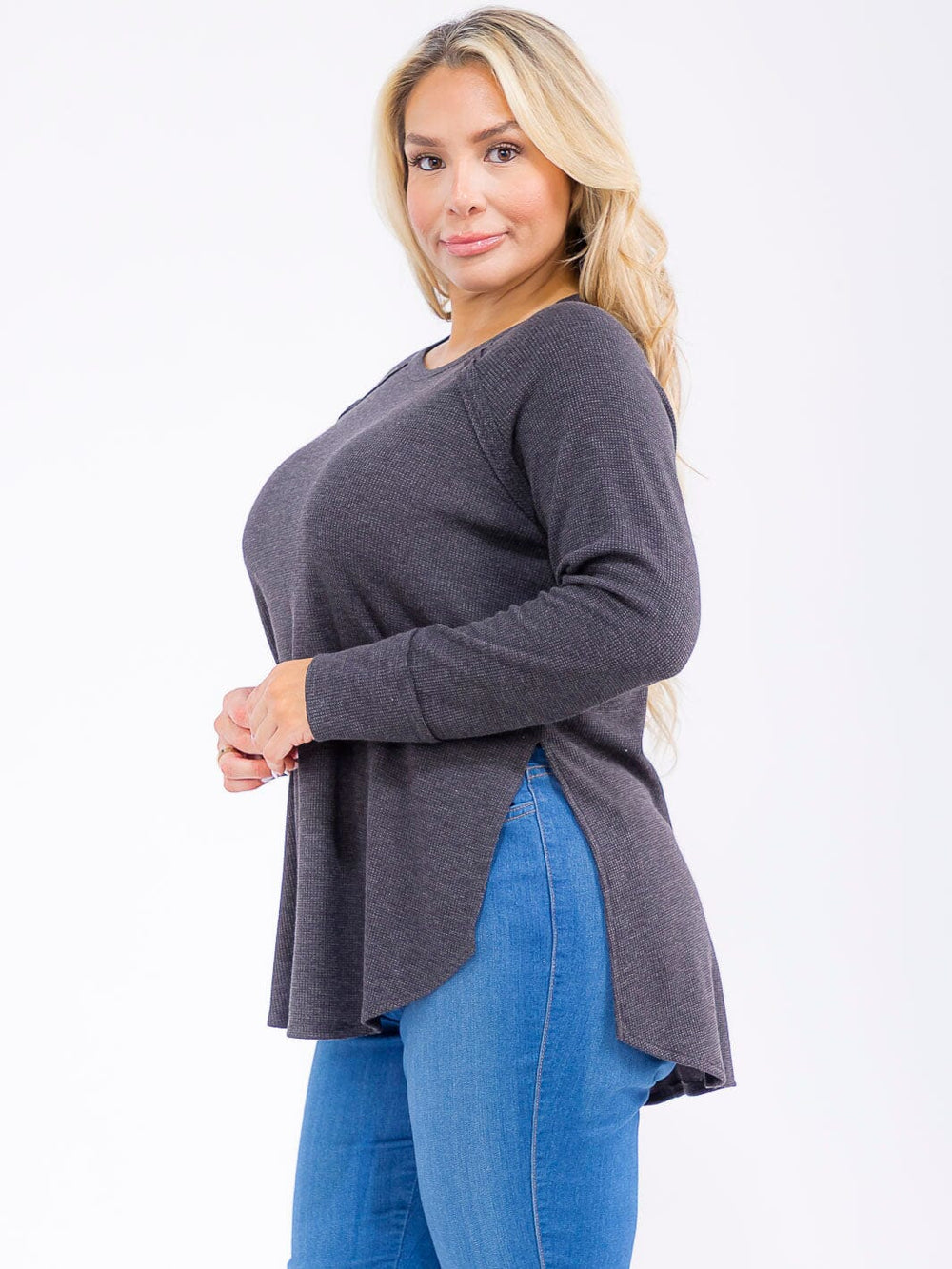 PLUS SIZE LONG SLEEVE HIGH-LOW SOLID TOP