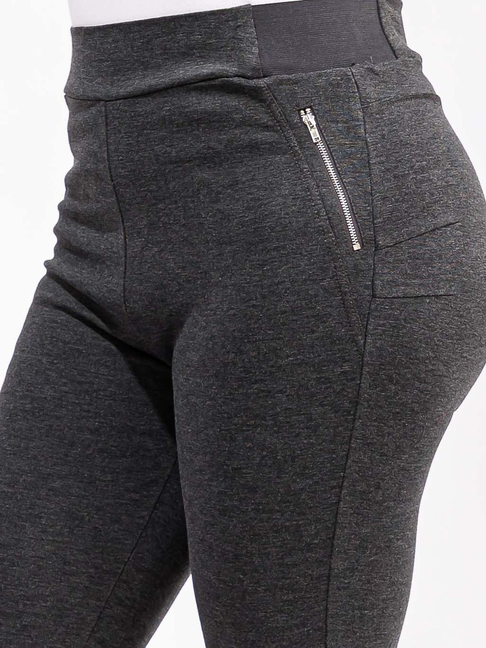 PLUS SIZE ELASTIC WAIST SKINNY LEG PANTS