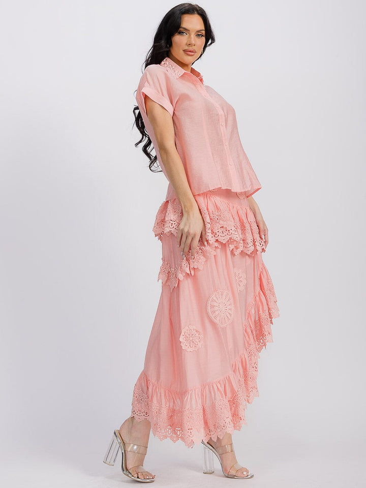 WOMEN'S SHORT SLEEVE BLOUSE & RUFFLE HIGH-LOW MAXI SKIRT 2PC SET.