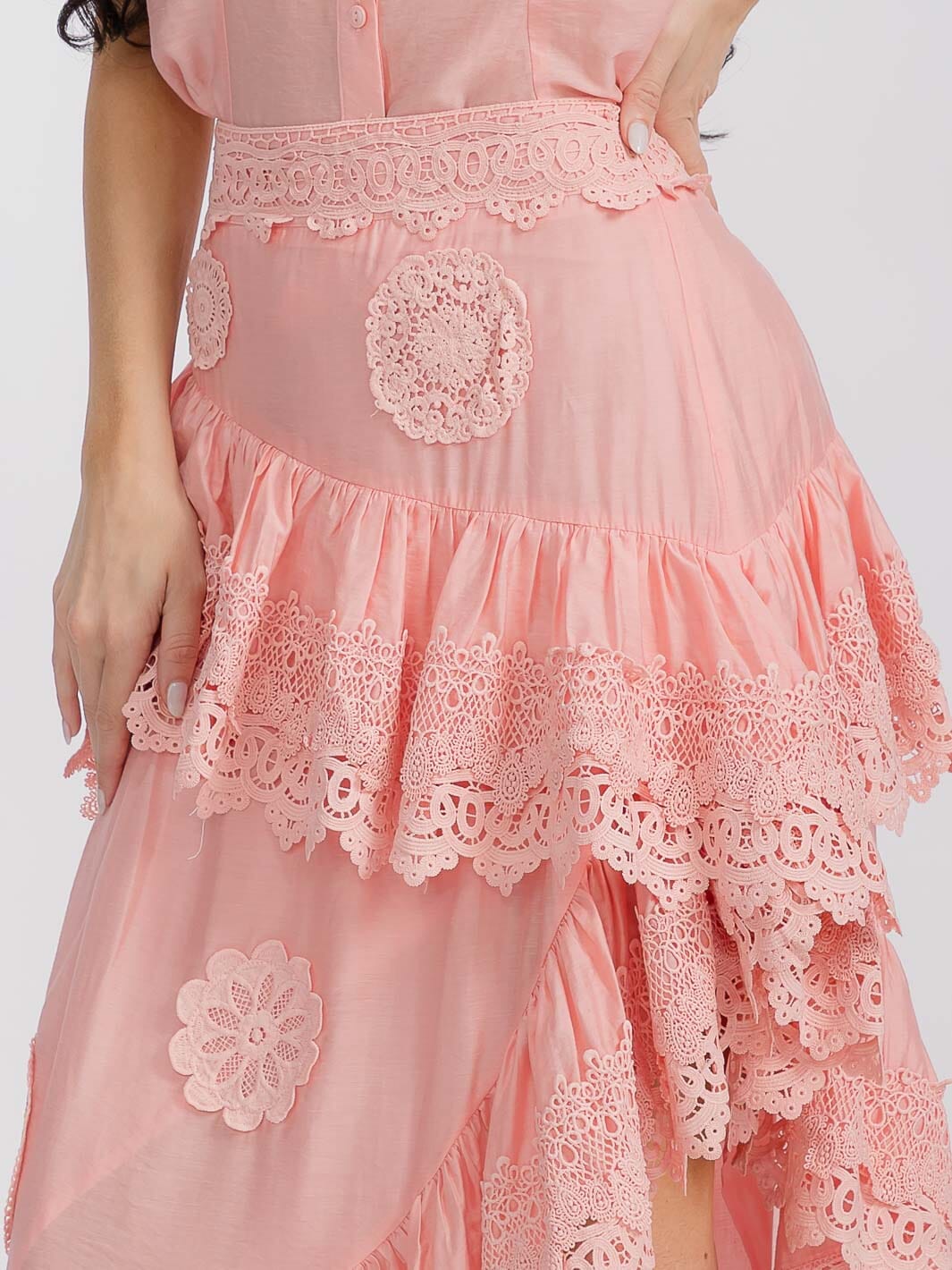 WOMEN'S SHORT SLEEVE BLOUSE & RUFFLE HIGH-LOW MAXI SKIRT 2PC SET.