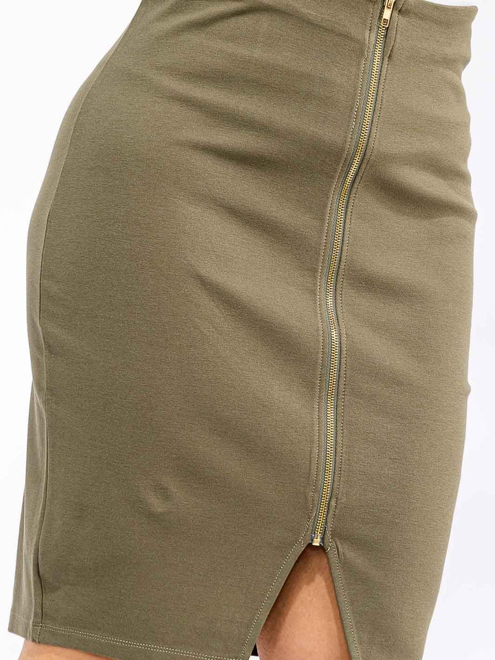 PLUS SIZE ZIPPER CLOSURE PENCIL MINI SKIRT