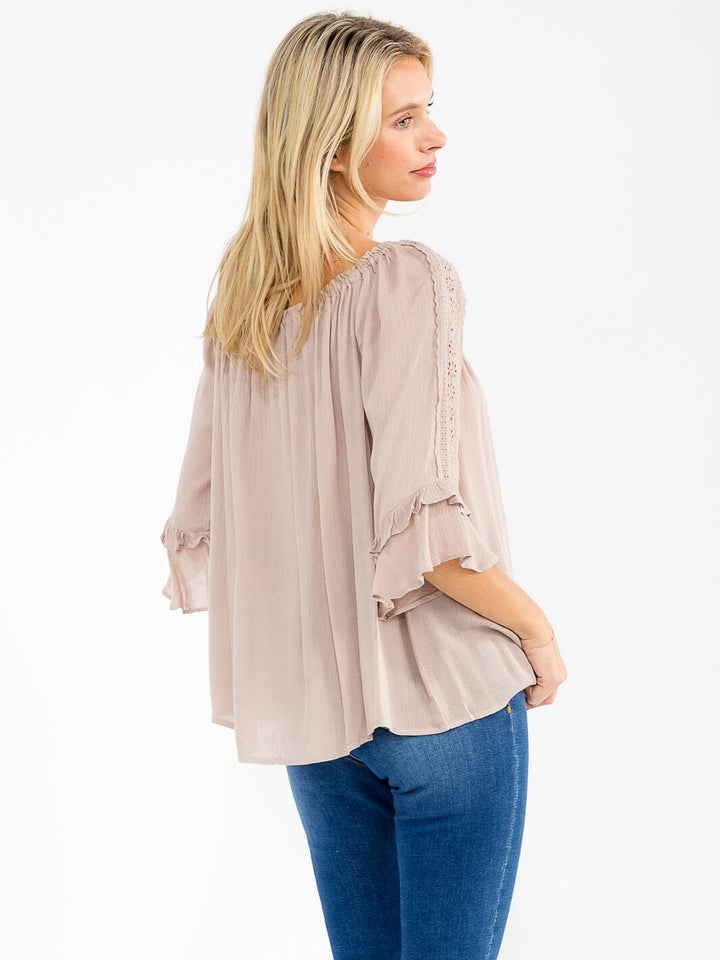 WOMEN'S 3/4 RUFFLE SLEEVE EYELET DETAILED BLOUSE