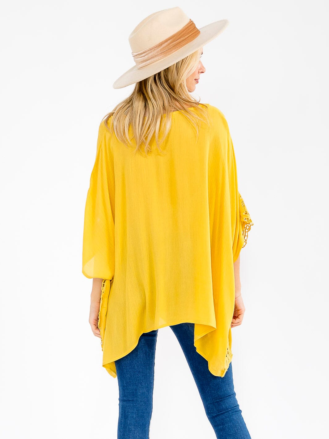 WOMEN'S SHORT SLEEVE V-NECK LACE TRIM TUNIC BLOUSE