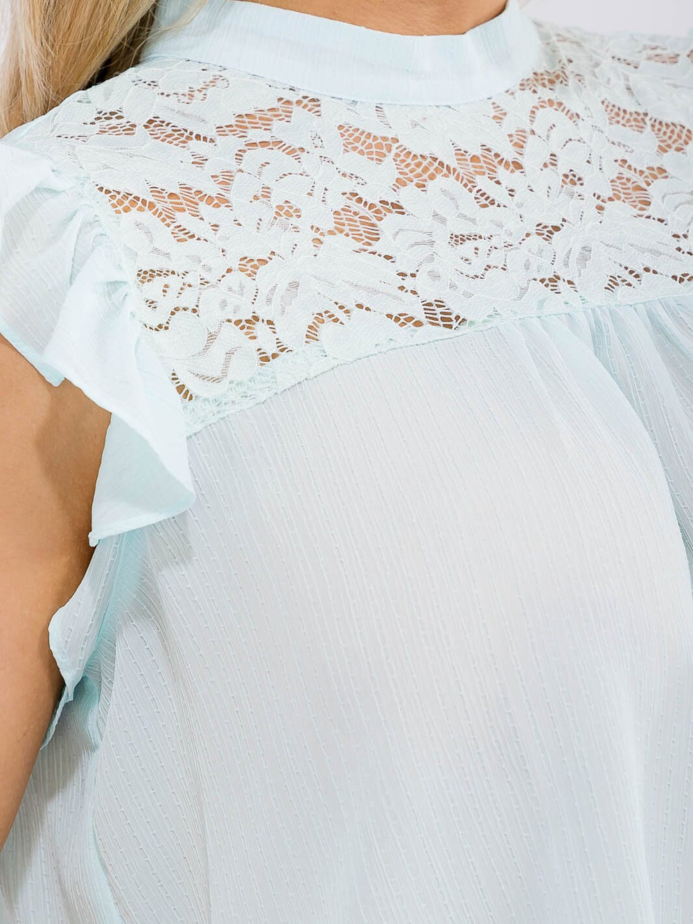 PLUS SIZE RUFFLE SLEEVE LACE DETAILED LOOSE FIT BLOUSE