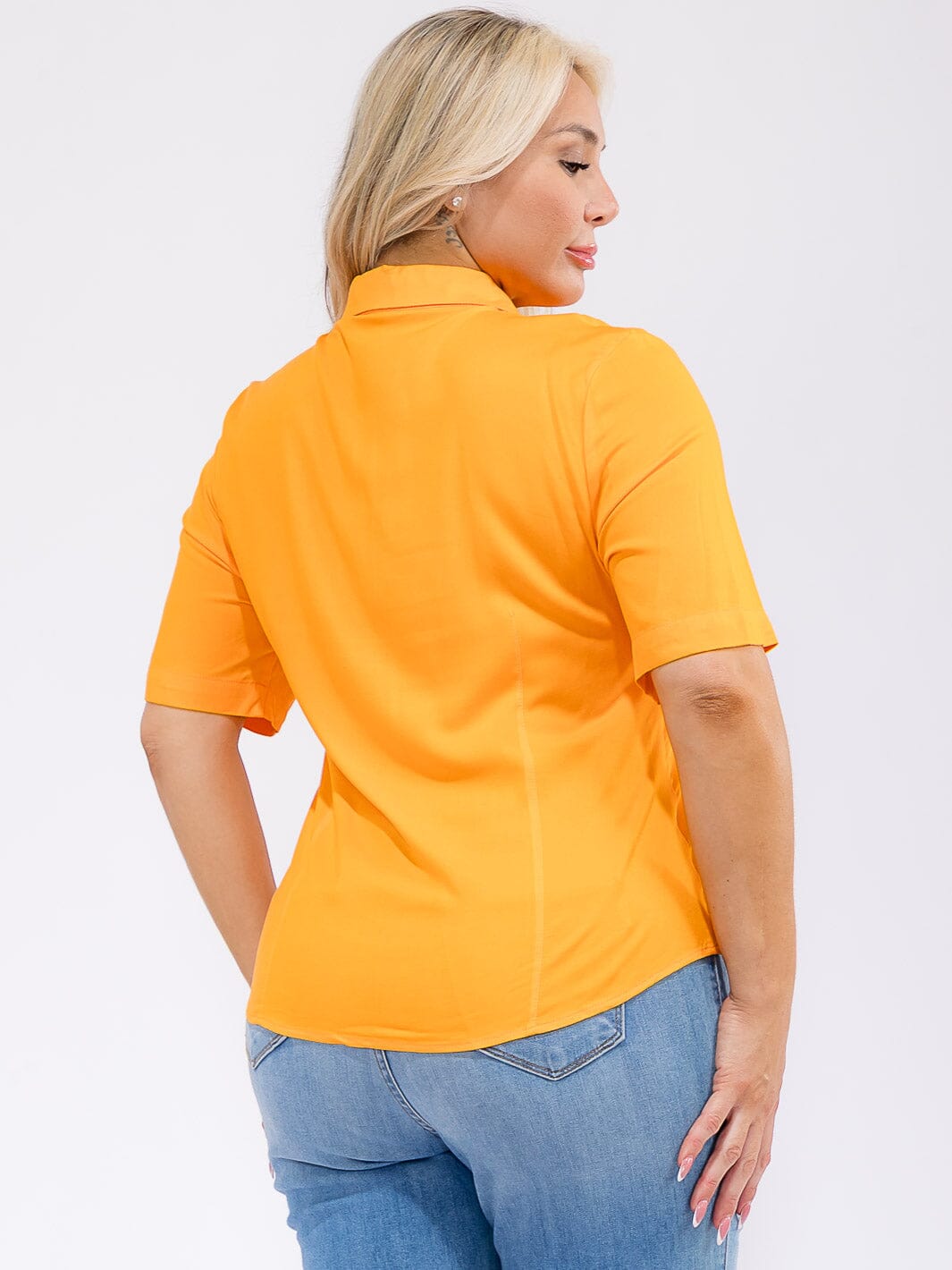 PLUS SIZE SHORT SLEEVE BUTTON UP BLOUSE