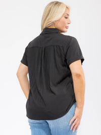 PLUS SIZE SHORT SLEEVE BUTTON UP FRONT POCKETS BLOUSE