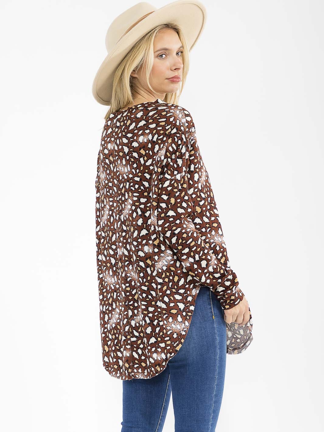 WOMEN'S LONG SLEEVE V-NECK BUTTON UP ANIMAL PRINT TUNIC TOP