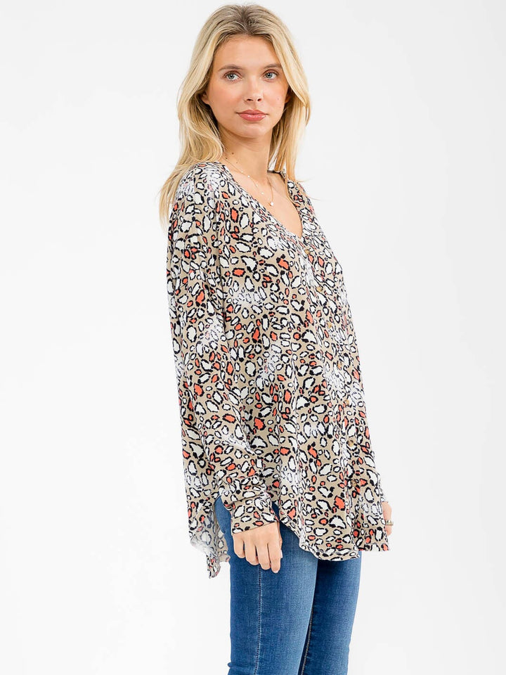 WOMEN'S LONG SLEEVE V-NECK BUTTON UP ANIMAL PRINT TUNIC TOP